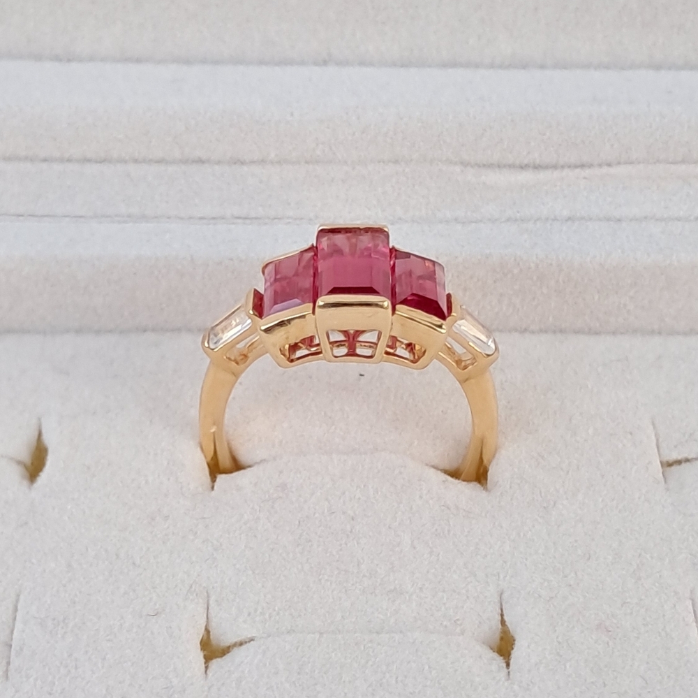 Padparadscha Sapphire and White Topaz Ring 18kt YG Over 925 Sterling Silver - Picture 4 of 7